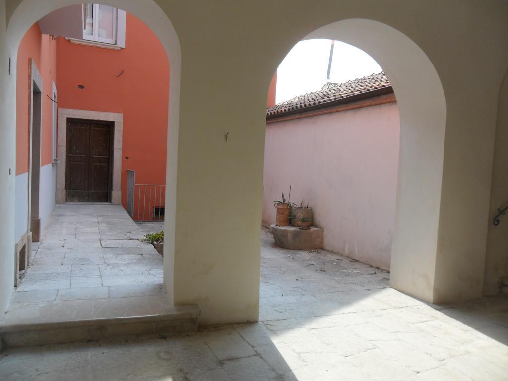Palazzo Gentilizio De Maffutiis Hotel Auletta ภายนอก รูปภาพ